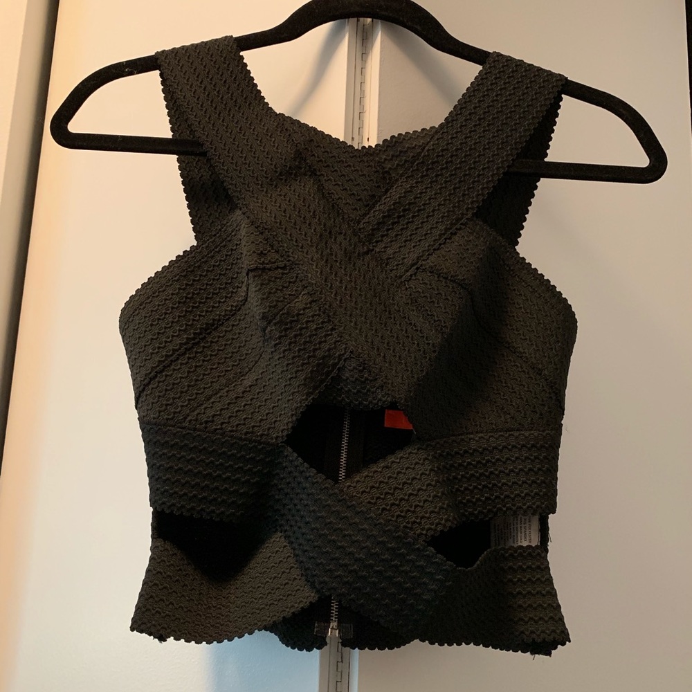 NWOT SEXY ELASTIC CROP